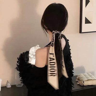 高岭之花爆雷后，大小姐在线排雷